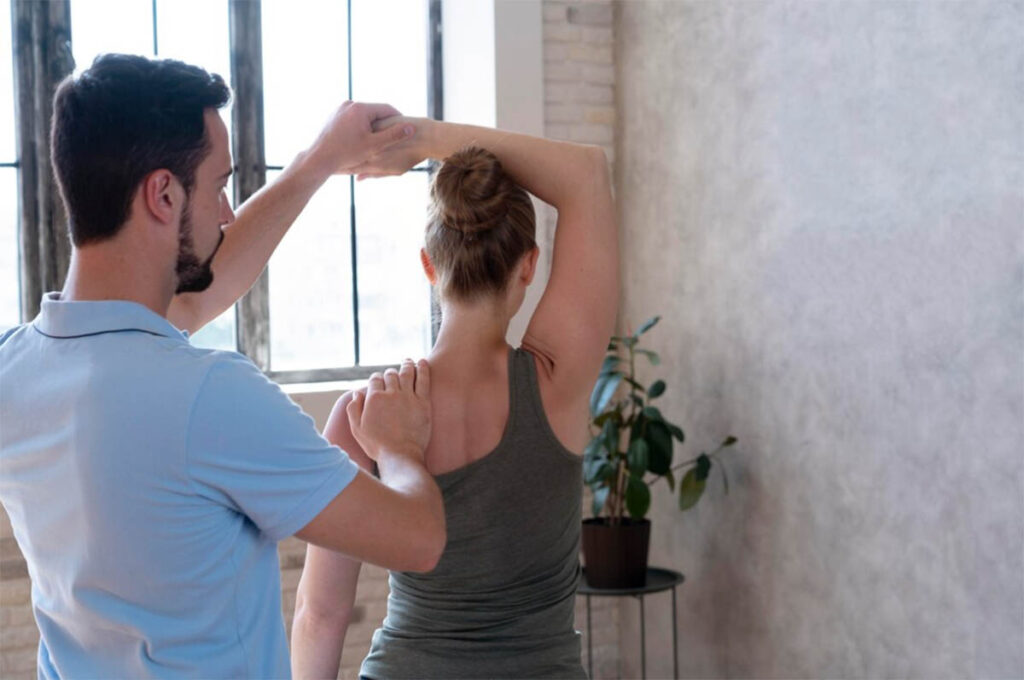 Physical Therapy for Shoulder Pain: How it Helps