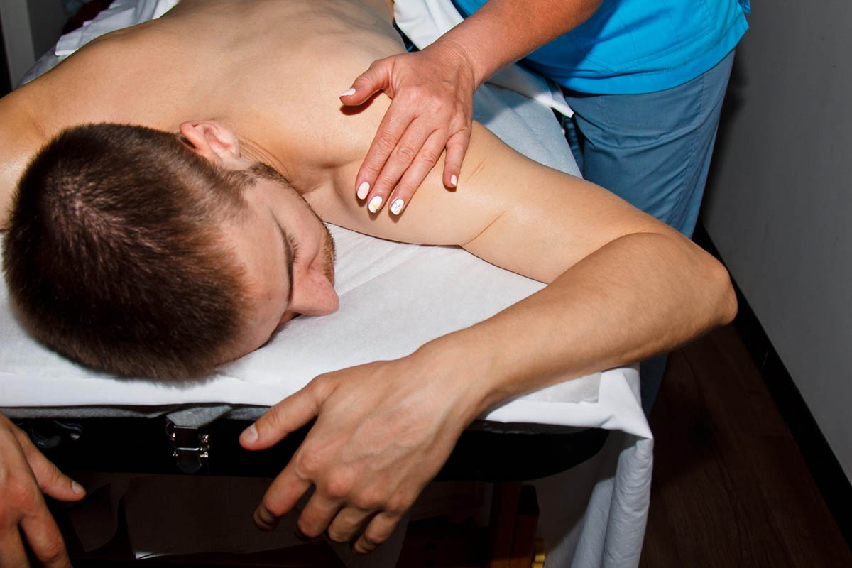 When to Consider Physical Therapy Massage