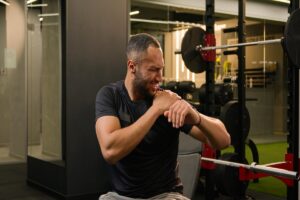 Golf Shoulder Pain: Treatment and Prevention Strategies