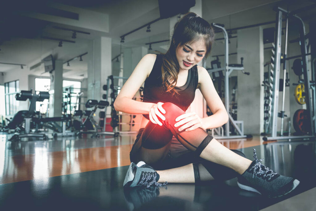 Knee Pain with Running: How Physical Therapy Can Keep You on Track